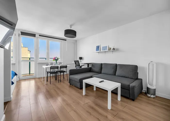 Mokotow Studio - 14Th Floor, Balcony - By Rentujemy